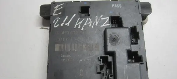 Mercedes-Benz E W211 Door control unit/module 2118703185