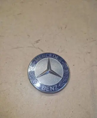 Mercedes-Benz GL X164 Manufacturer badge logo/emblem 1298880116