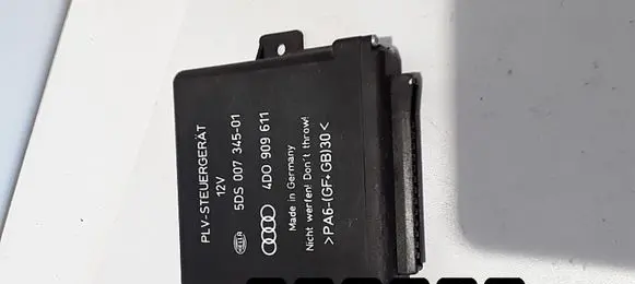 Audi A8 S8 D2 4D Engine control unit/module 4D0909611
