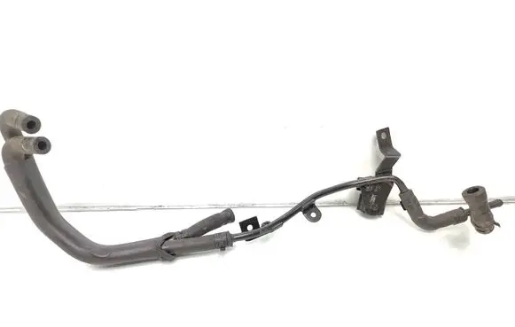 Volkswagen PASSAT B6 Engine coolant pipe/hose 1K0122447T