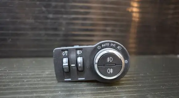 Opel Mokka Light switch 95297440