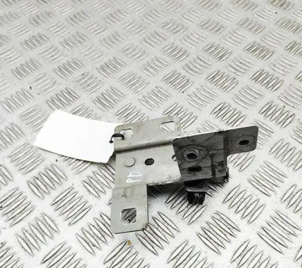 Opel Vivaro Fender mounting bracket 93455808
