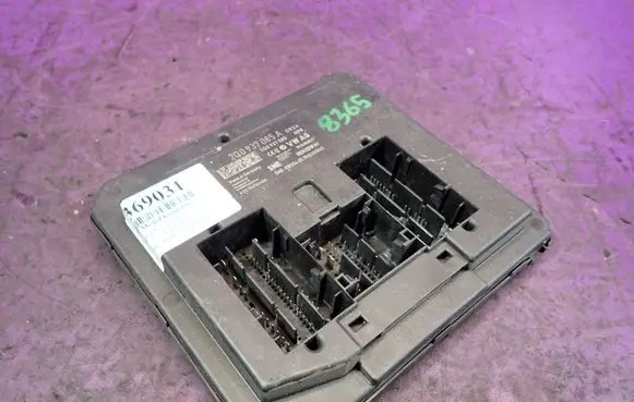Skoda Fabia Mk3 (NJ) Central body control module 