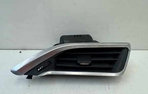 Peugeot 2008 I Dashboard side air vent grill/cover trim 9673131677