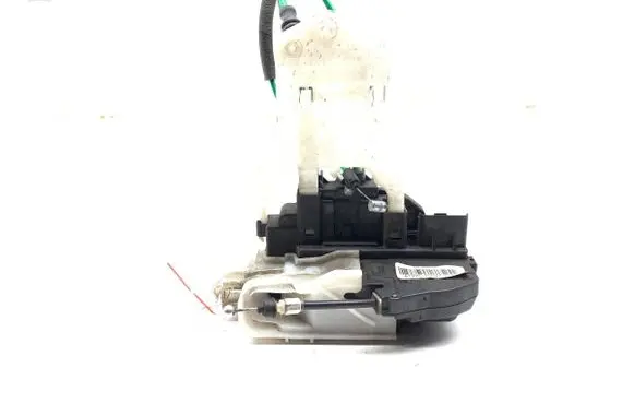 Hyundai i30 Front door lock 81320-2L030