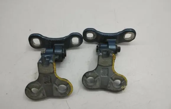 Volvo V50 Front door hinge set 30784897 A046522