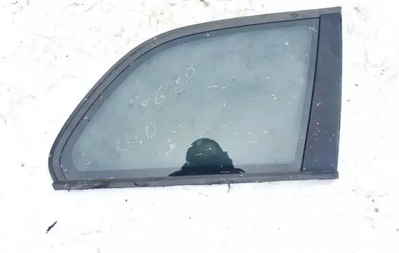 BMW 3 E46 Rear side window