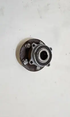 Tesla Model S Front wheel hub 1027170-99B