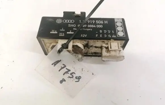 Skoda Octavia Mk1 (1U) Coolant fan relay 1J0919506H 898884000