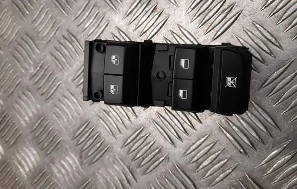 KIA Ceed Electric window control switch 93570J7120