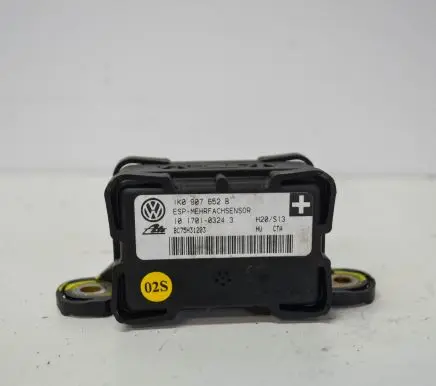 Skoda Octavia Mk2 (1Z) Acceleration sensor 1K0907652B