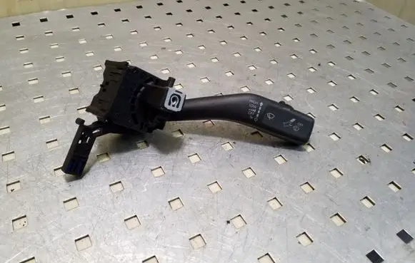 Skoda Superb B6 (3T) Wiper control stalk 1K0953519K