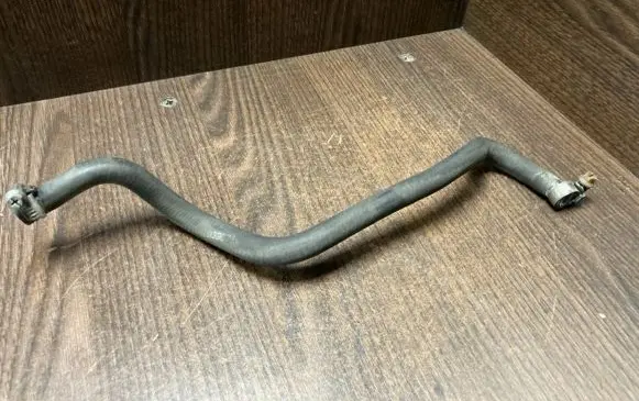 Mercedes-Benz Sprinter W901 W902 W903 W904 Engine coolant pipe/hose