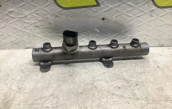 Audi A6 S6 C6 4F Fuel main line pipe 059130089AA 059130758E
