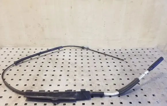Audi Q7 4L Engine bonnet/hood lock release cable 4L2823535