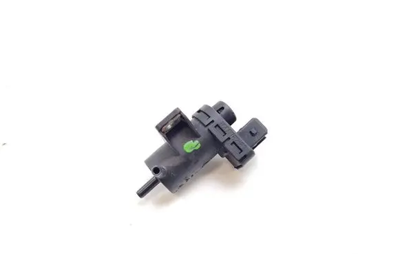 Opel Vivaro Turbo solenoid valve 8200762162