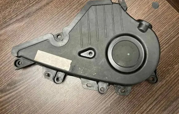 Toyota Avensis Verso Timing belt guard (cover) 9095001357A