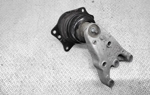 Volkswagen Polo Engine mount bracket 6Q0199185M 6Q0199262AF