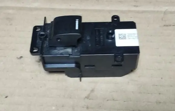 Honda CR-V Electric window control switch