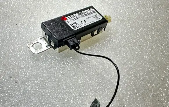 Ford Fiesta Aerial antenna amplifier H1BT18C847AB 20210726