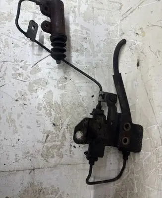 Toyota Avensis T250 Shock absorber/damper/air suspension 