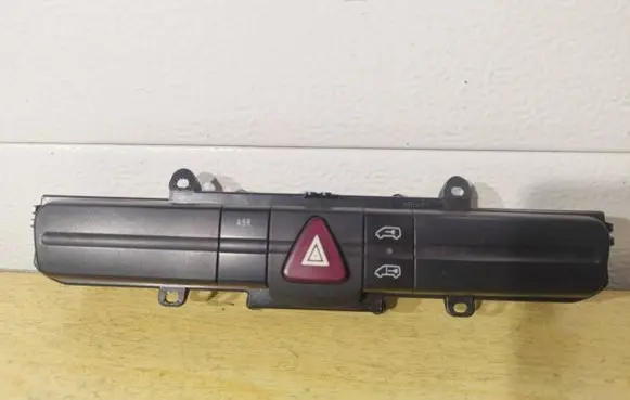 Mercedes-Benz Sprinter W906 Hazard light switch A9065450107 3368020103