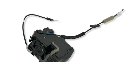 Citroen C4 III e-C4 Front door lock 9832797680 47684