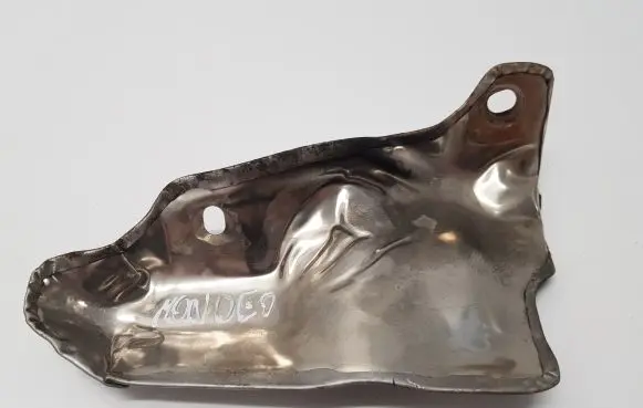 Ford Mondeo MK V Heat shield in engine bay 9801570580