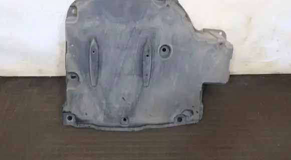 Front underbody cover/under tray