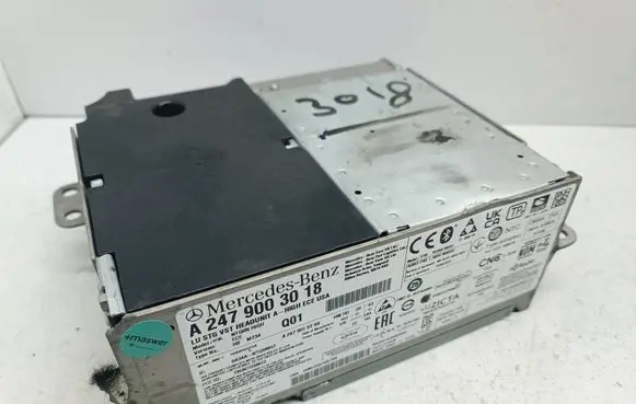Mercedes-Benz B W247 Radio/CD/DVD/GPS head unit A2479003018