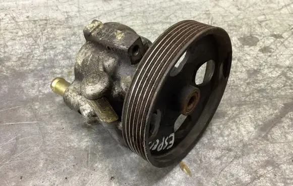 Renault Espace - Grand espace IV Power steering pump 26054891
