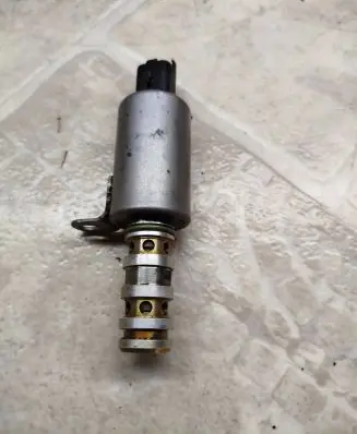 Citroen C5 Camshaft vanos timing valve V759448280
