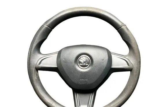 Skoda Rapid (NH) Steering wheel 5E0880201 5JA419091