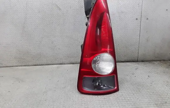 Rear/tail lights