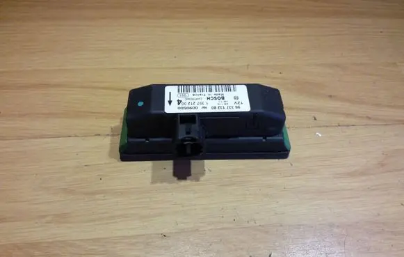 Peugeot 406 Rain sensor 9633713280 0090500