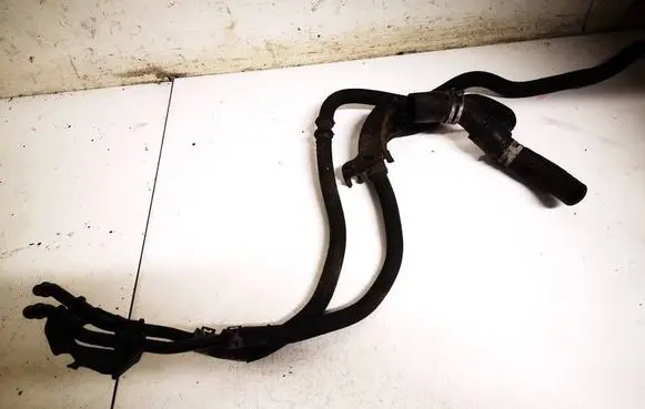 Mercedes-Benz C W203 Engine coolant pipe/hose 6112031582 a6112030340