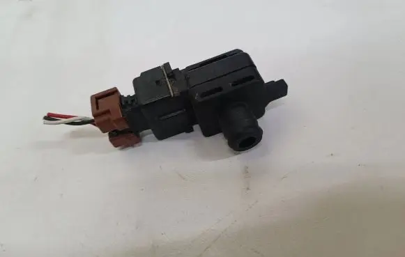 Peugeot iOn Air pressure sensor 0798005100 MR449192