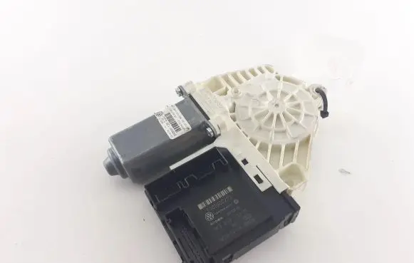 Volkswagen PASSAT B6 Front door window regulator motor 1K0959701Q 3C1837461L