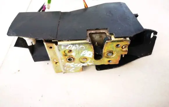 Ford Escort Front door lock