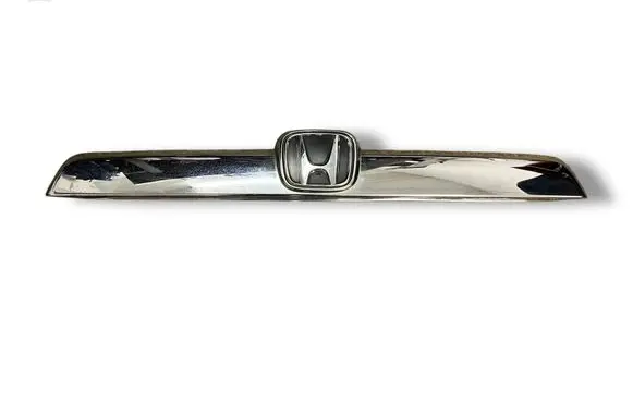 Honda CR-V Trunk door license plate light bar 74890SWWE012C1
