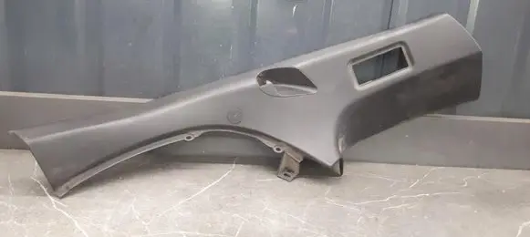BMW 3 E46 (C) pillar trim 8209013A