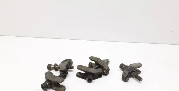 Volvo V70 Fuel Injector clamp holder