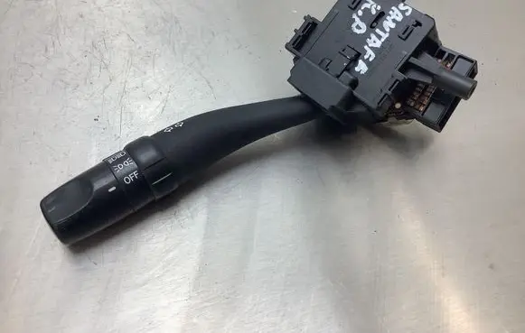Hyundai Santa Fe Indicator stalk 202004729