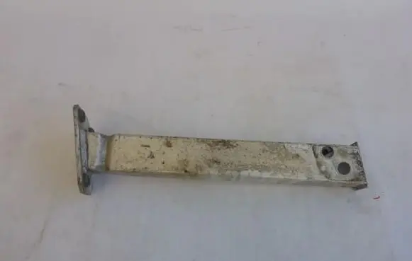 Fiat 500L Front bumper shock/impact absorber 