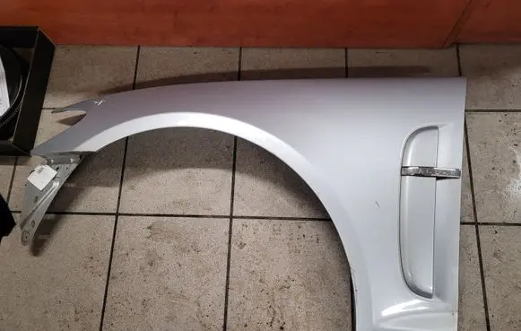 Jaguar XF Fender