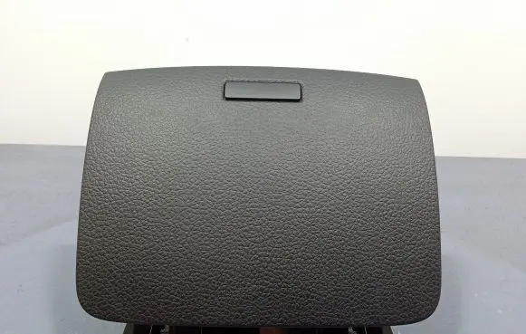 Volkswagen Touareg II Glove box 7P6857922