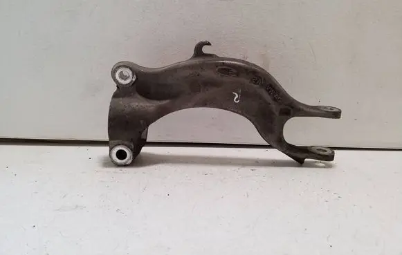 Audi Q7 4M Lower shock absorber bracket 4M0413038