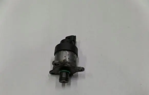 Renault Megane II Fuel pressure regulator 0928400502DCI