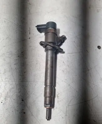 Volvo V70 Fuel injector 0445110078