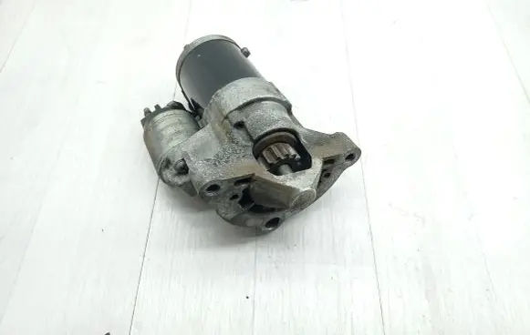 Peugeot 5008 Starter motor 9671014680